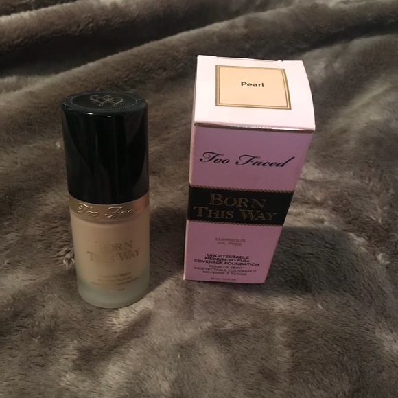 Other - Two faced born this way Foundation shade pearl